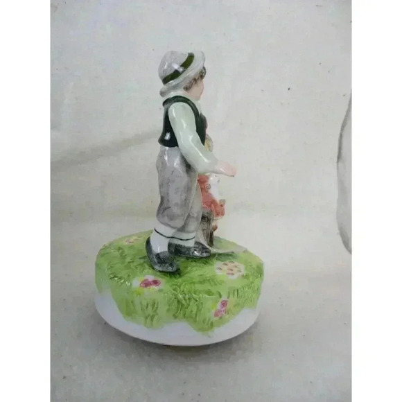 Schmid Y.‎ Yamada vintage music box, revolving Girl with boy Hand painted - Picture 2 of 7